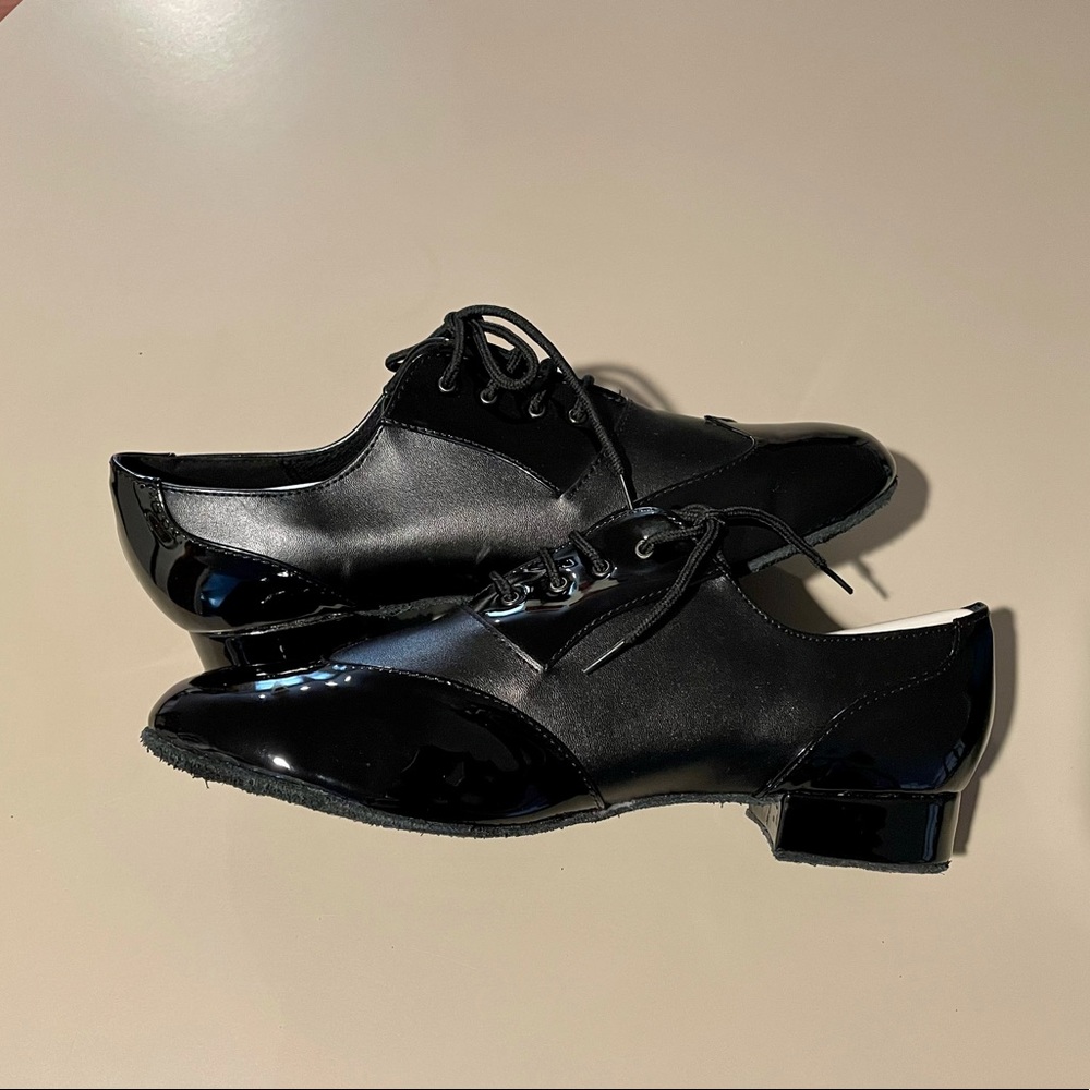Very Fine Dance Shoes Size 10 - Black